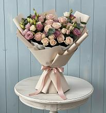 Букет цветов из:  Розы и Лизиантусы в Сузуне