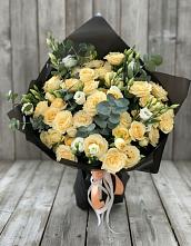 Букет цветов из:  Розы и Лизиантусы #REPLACE_PRED# Сузуне