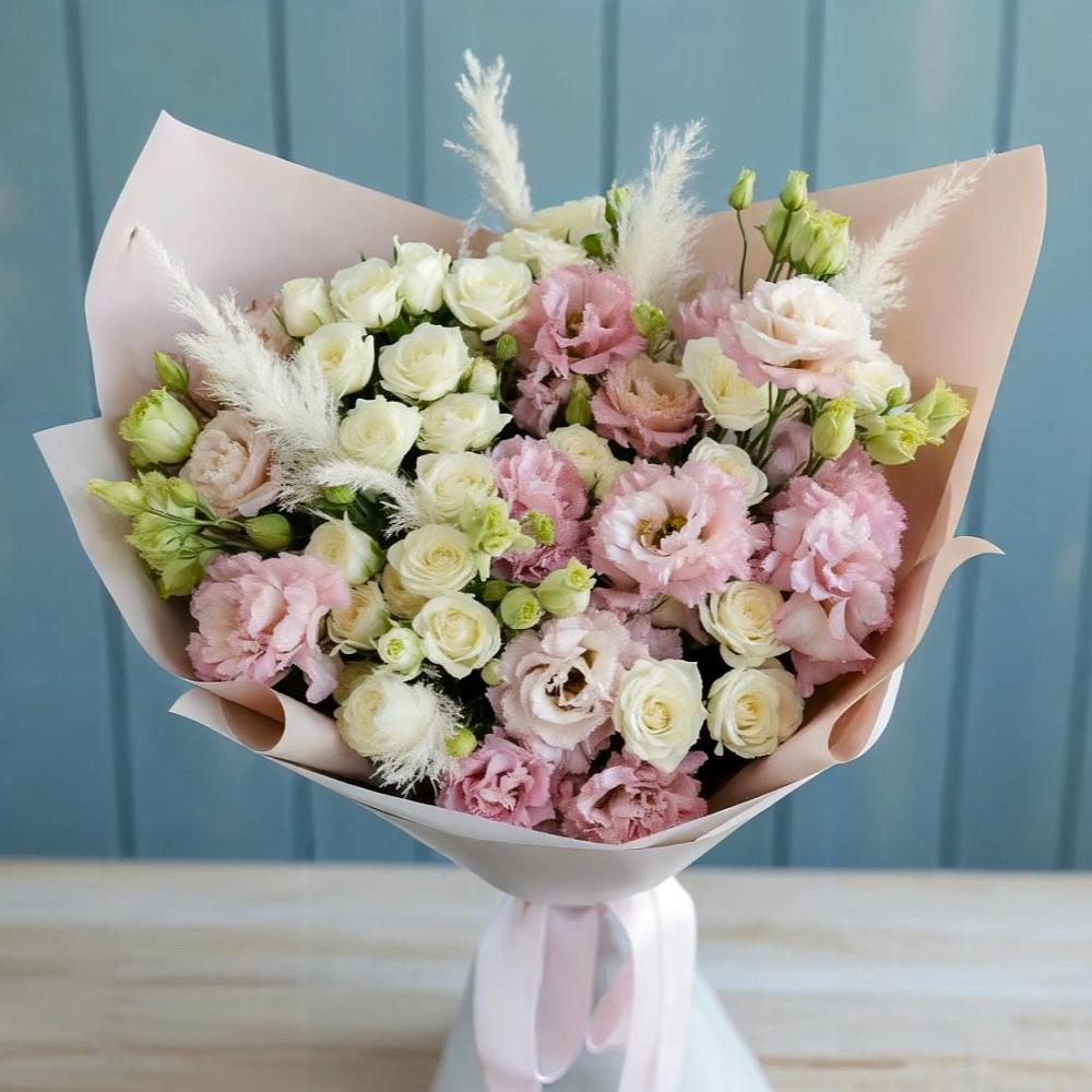 Букет цветов из: Альстромерии и Розы в Сузуне