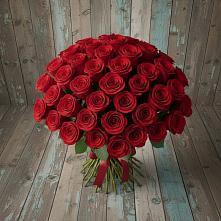 Букет 55 Красных роз Фридом #REPLACE_PRED# Сузуне