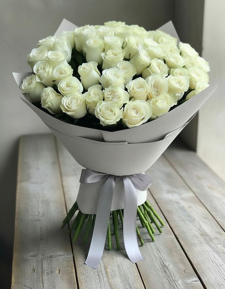 Букет 35 Белых роз в Сузуне