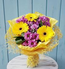 Букет цветов из:  Хризантемы и Герберы в Сузуне