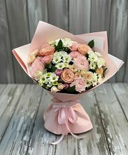 Букет цветов из:  Гвоздики, Розы и Хризантемы в Сузуне