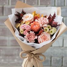 Букет цветов из:  Гвоздики, Хризантемы и Розы в Сузуне