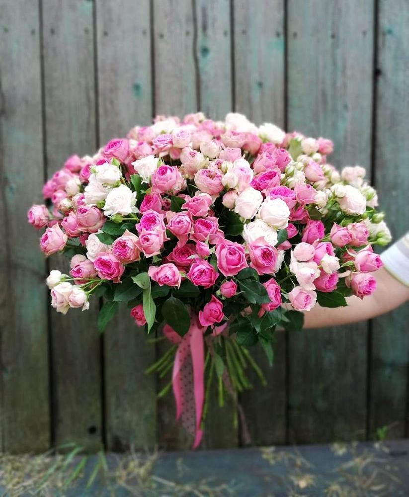 Букет Розовые кустовые розы Натали и Лав Лидия в Сузуне