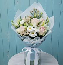 Букет цветов из:  Розы и Лизиантусы в Сузуне