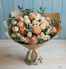 Букет цветов из:  Альстромерии и Розы в Сузуне